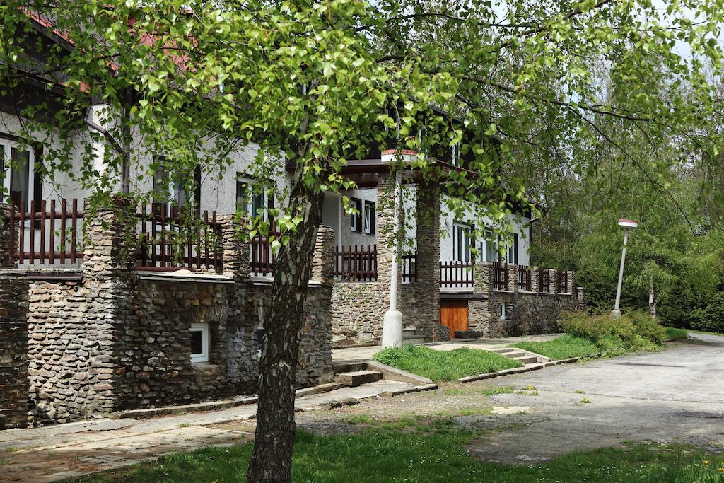 Hotel Rohanov Lhota nad Rohanovem Dış mekan fotoğraf