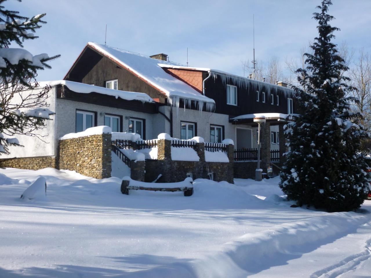 Hotel Rohanov Lhota nad Rohanovem Dış mekan fotoğraf
